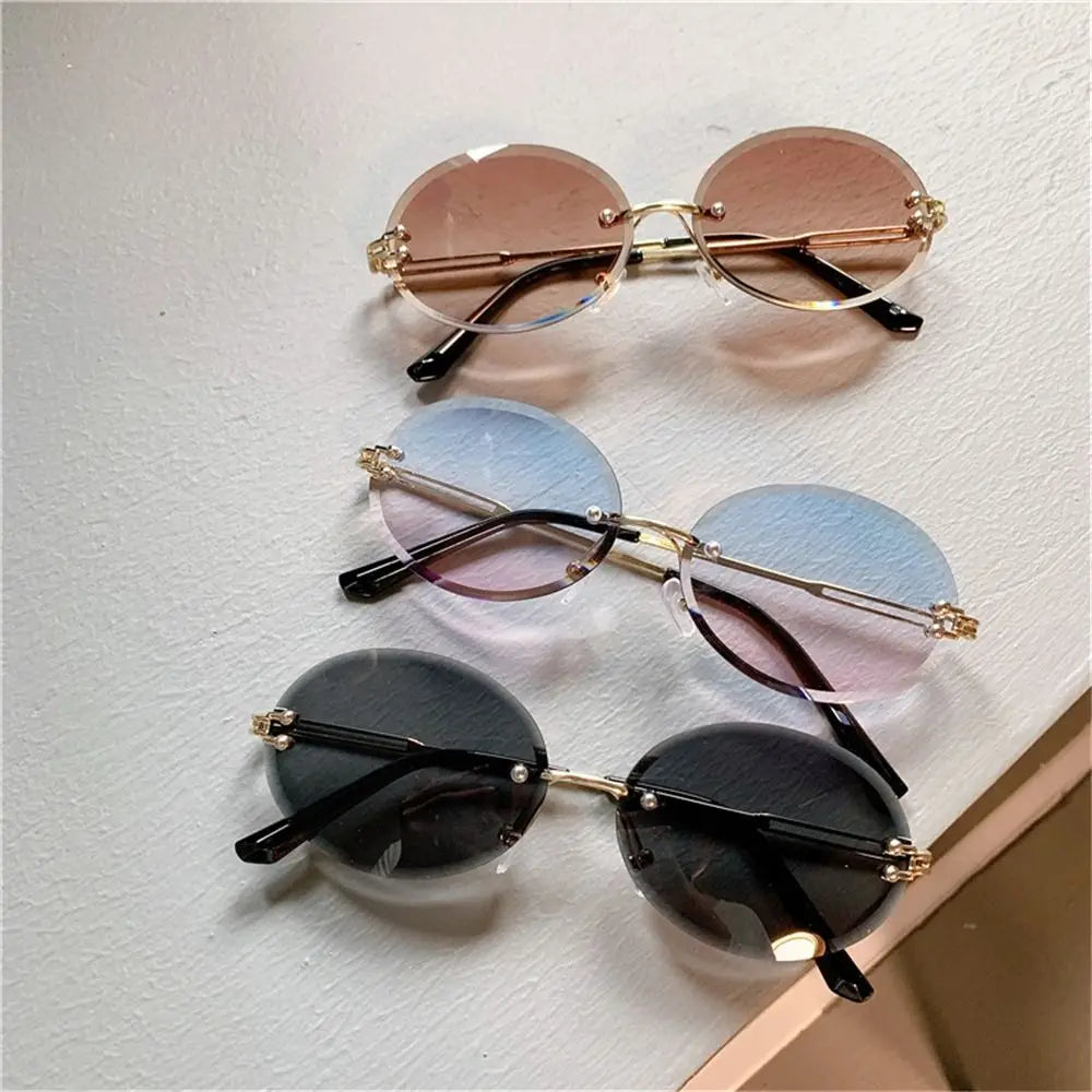 Vintage Metal Sunglasses with Gradient Lens 