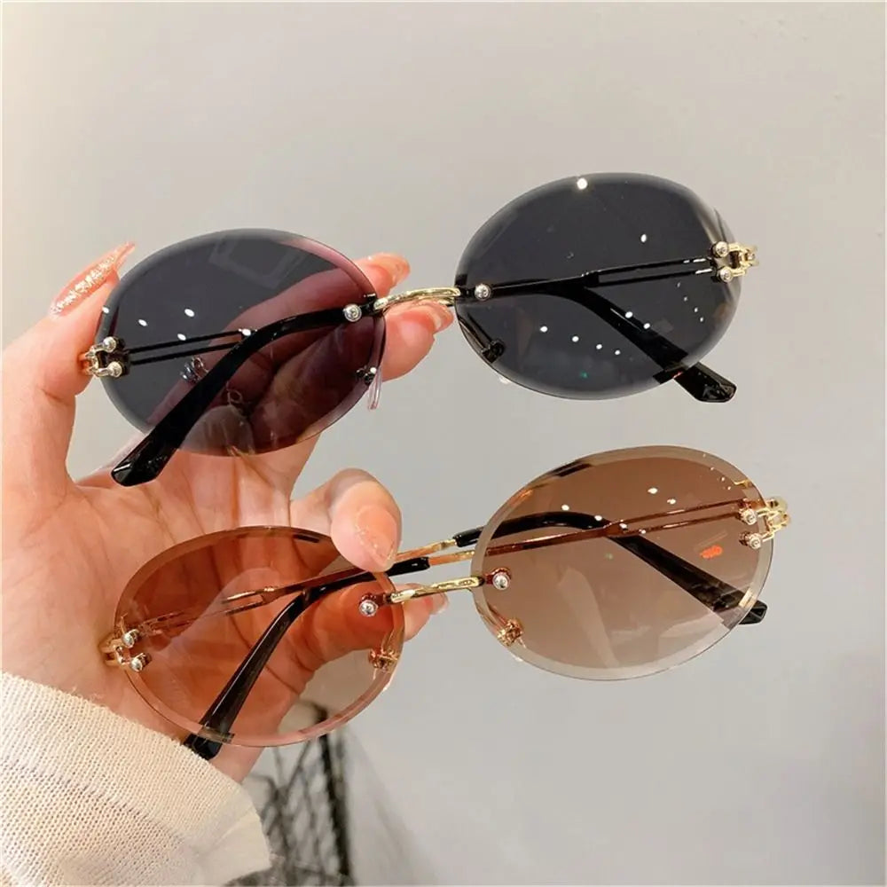 Vintage Metal Sunglasses with Gradient Lens 