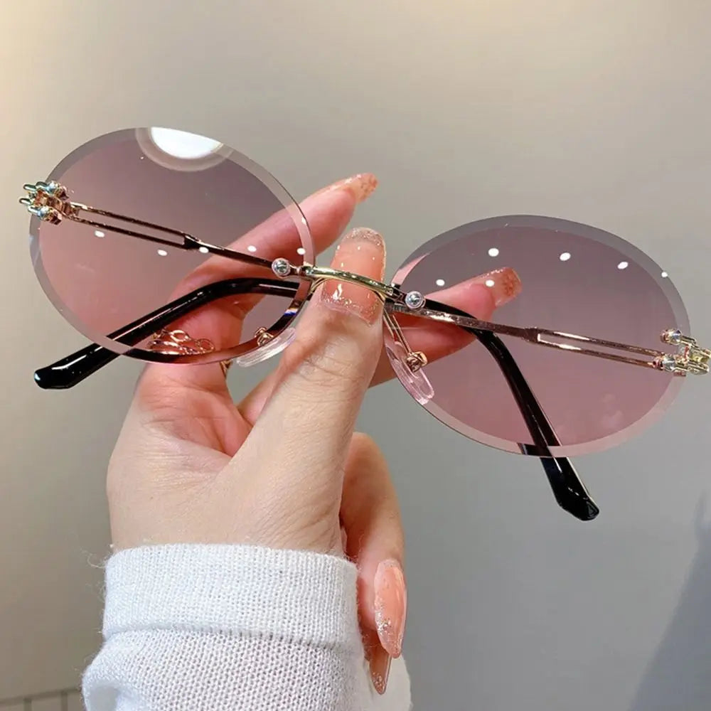 Vintage Metal Sunglasses with Gradient Lens 